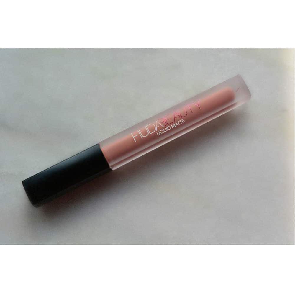 Huda Beauty Liquid Matte Lipstick